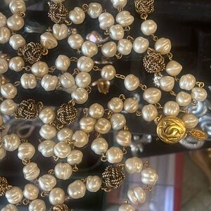 CHANEL Gold and Cream Pearl Necklace OWNED BY JOAN RIVERS*
